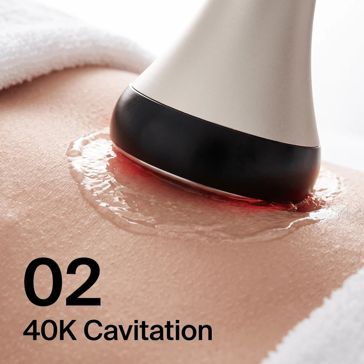 Step 2: Using the 40K cavitation handpiece for fat targeting.